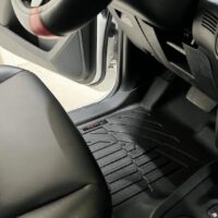 Tham-lot-san-Kardo-cho-Ford-Everest-2