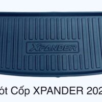 lot-cop-nhua-mitsubishi-xpander