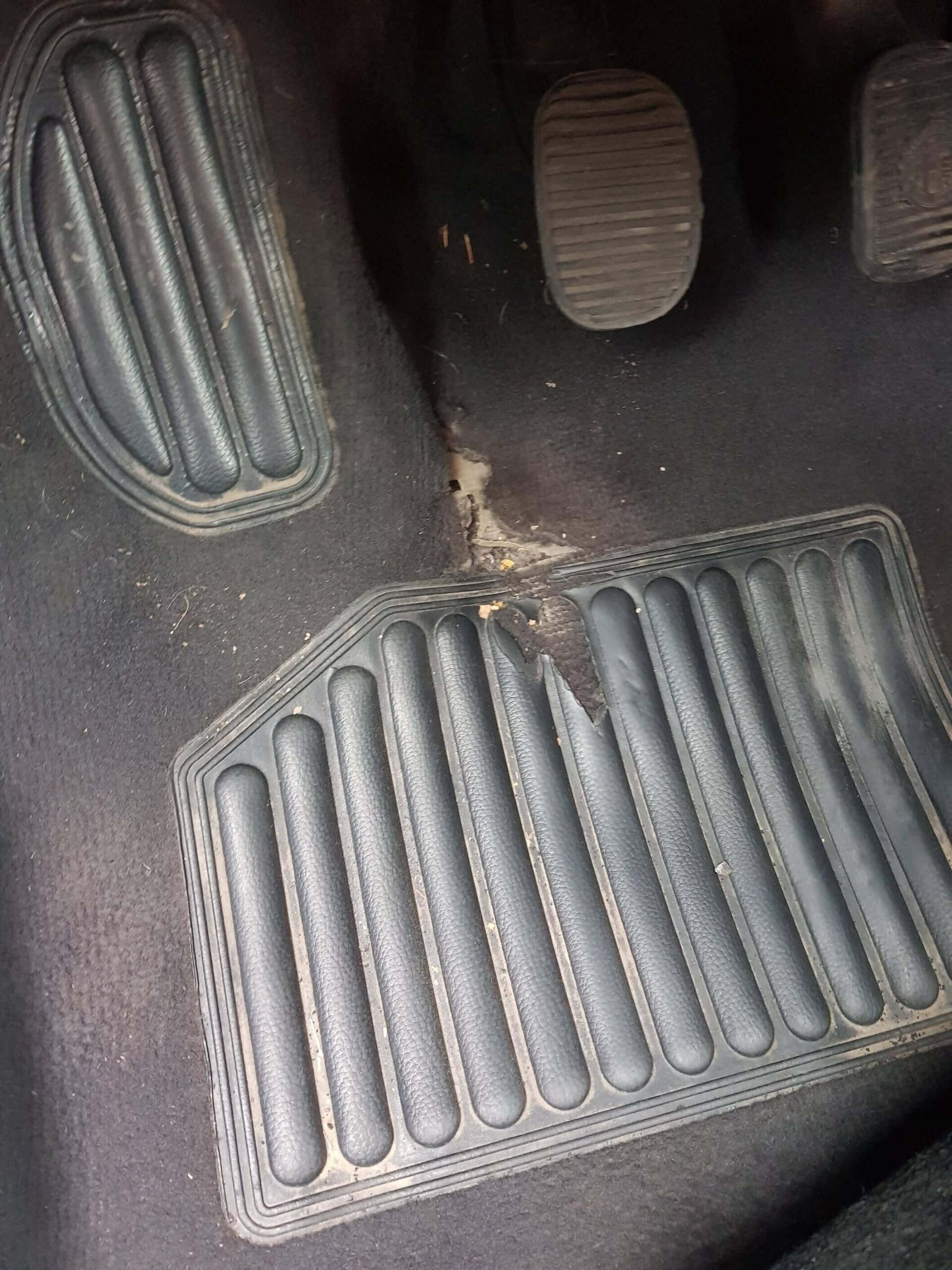 thảm giá rẻ, chất lượng kém