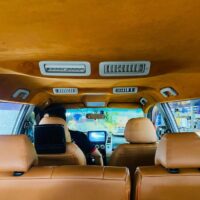 Bọc trần da lộn cho ô tô giúp nâng tầm nội thất ô tô trở nên sang trọng và cuốn hút hơn.