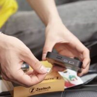 Trang bị khe cắm sim 4G giúp người dùng có thể truy cập Internet mọi nơi mọi lức