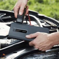 Bộ kích điện ô tô Xiaomi 70mai Midrive PS06 được thiết kế với kiểu dáng đơn giản giúp người dùng nhanh chóng xử lý các tình huống khẩn cấp.