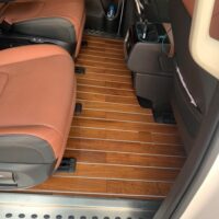 Mẫu sàn gỗ Kia Carnival được thiết kế sẵn