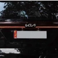 Ánh sáng độ xi nhan lên cao Kia Carnival nhanh và không nhấp nháy