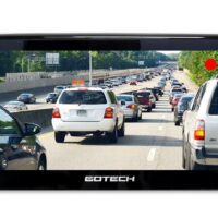 Người lái nhìn giao diện dễ dàng, chống lóa và máy không bị giật