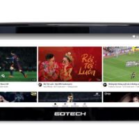 Người dùng thưởng thức âm nhạc và các giải trí khác đơn giản