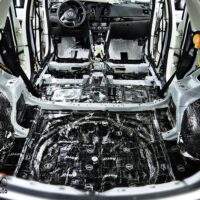 Cách âm chống ồn tại khu vực khoang máy ô tô