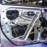 Cách âm chống ồn cửa xe ô tô