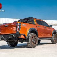 Lắp đặt cản sau Hamer giúp cho con xe của bạn thêm phần cá tính, đẳng cấp