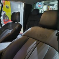 Ghế da đàn hồi tạo cảm giác thoải mái, êm ái cho người ngồi