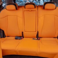 Ghế da đàn hồi tạo cảm giác thoải mái, êm ái cho người ngồi