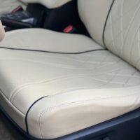 Ghế da đàn hồi tạo cảm giác thoải mái, êm ái cho người ngồi