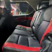 Ghế da đàn hồi tạo cảm giác thoải mái, êm ái cho người ngồi