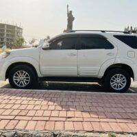 Chất liệu chắc chắn đảm bảo bền đẹp