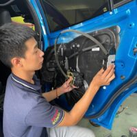 Quy trình lắp đặt Cửa Hít Tự Động Vinfast VF E34 Chính Hãng Owin hiệu quả