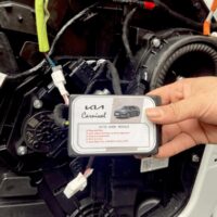 Thiết bị tự động mở khóa khi lại gần và khóa lại khi ra xa