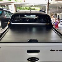 Mở, đóng nắp thùng 3 khúc cho xe Ford Ranger Wildtrak nhanh chóng