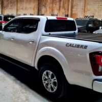 Nắp thùng 3 khúc cho xe Nissan Navara