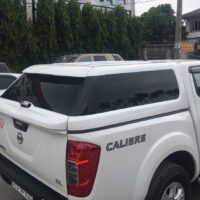 Nắp thùng cao Nissan Navara 2020 không đèn