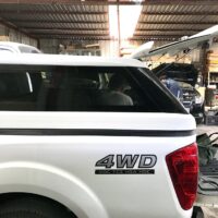 Nắp Thùng Cao Nissan Navara 2020 Không Đèn với thiết kế cứng cáp, chắc chắn