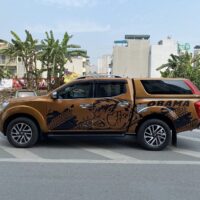 Nắp thùng cao ô tô Nissan Navara 2021 với thiết kế cứng cáp, chắc chắn