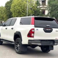 Nắp thùng Toyota Hilux chất liệu cao cấp, chống nước tuyệt đối