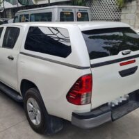 Nắp Thùng Cao Toyota Hilux Không Đèn với thiết kế cứng cáp, chắc chắn
