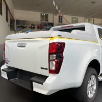 Nắp Thùng thấp All New Isuzu Dmax giúp xe đẹp hơn, đẳng cấp hơn