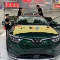 Dán phim cách nhiệt Photosync IRD cho ô tô điện cực đẹp