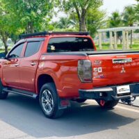 Trang bị thêm baga mui phẳng Option B05 thì chiếc xe của bạn thêm phần mạnh mẽ và cứng cáp hơn nhiều lần