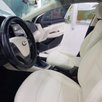 Bọc Ghế Da Công Nghiệp Xe Hyundai Elantra Màu Kem mang lại sự sang trọng cho nội thất ô tô thể hiện đẳng cấp của chủ sở hữu