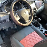 Ghế da đàn hồi tạo cảm giác thoải mái, êm ái cho người ngồi