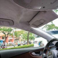 Chất liệu da lộn ô tô sở hữu đặc tính mềm mại - bền bỉ cùng theo thời gian.