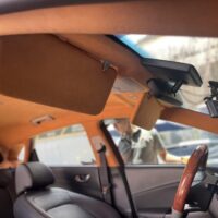 Chất liệu da lộn ô tô sở hữu đặc tính mềm mại - bền bỉ cùng theo thời gian.