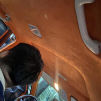 Da lộn sở hữu khả năng cách nhiệt hiệu quả, đánh tay oi bức trong ngày nắng nóng.