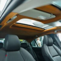 Da lộn sở hữu khả năng cách nhiệt hiệu quả, đánh tay oi bức trong ngày nắng nóng.