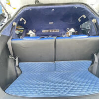 Bọc trần da lộn xe Mitsubishi Outlander giúp nâng tầm nội thất ô tô trở nên sang trọng và cuốn hút hơn.