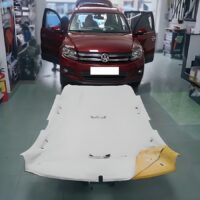 Bọc trần da lộn xe Volkswagen Tiguan 2016 – 2017 giúp nâng tầm nội thất ô tô trở nên sang trọng và cuốn hút hơn.
