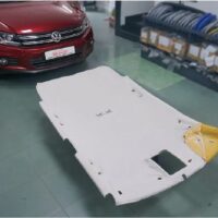 Chất liệu da lộn ô tô sở hữu đặc tính mềm mại - bền bỉ cùng theo thời gian.