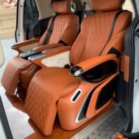 Nên độ ghế Limousine Nissan NV200 Crystal Throne 4.0 cho xe