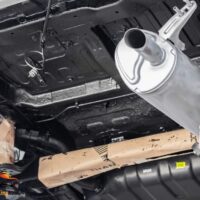 Dung dịch phủ gầm xe chống gỉ sét, ăn mòn hiệu quả