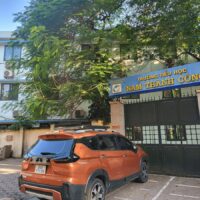 Cản chướng ngại vật bằng combo 2 thanh ngang + baga mui xe Mitsubishi Xpander Cross vô cùng tuyệt vời