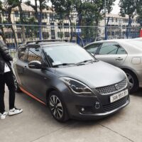 Trang bị thêm combo 2 thanh ngang + baga mui xe Suzuki Swift thì chiếc xe của bạn thêm phần mạnh mẽ và cứng cáp hơn nhiều lần.