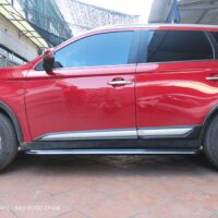 Bệ bước chân Mitsubishi Outlander mẫu GL chất lượng tại OrokingAuto