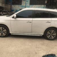 Bệ bước chân Mitsubishi Outlander mẫu Macan có nhiều ưu điểm nổi bật