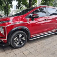 Bệ bước chân Mitsubishi Xpander mẫu Cayenne chất lượng tại OrokingAuto