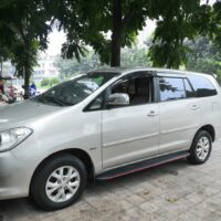 Bệ bước chân Toyota Innova mẫu CR chất lượng tại OrokingAuto