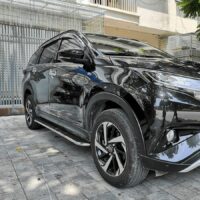 Bệ bước chân Toyota Rush mẫu KN chất lượng tại OrokingAuto