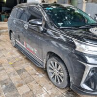 Bệ bước chân chính hãng Toyota Veloz Cross