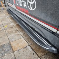 Bệ bước chân Toyota Veloz Cross mẫu GL chất lượng tại OrokingAuto